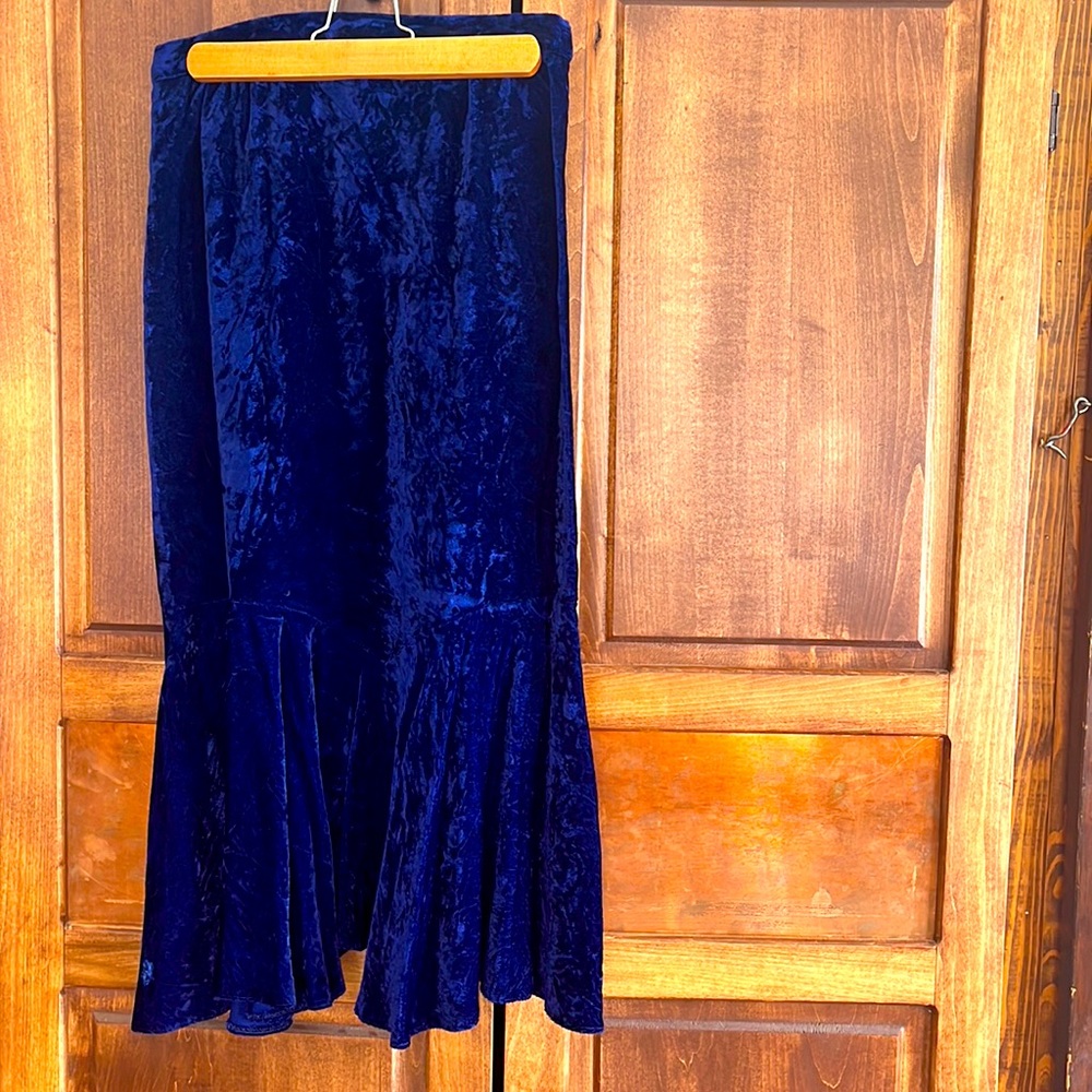Cool velvet vintage Gunne Sax skirt size 4/6